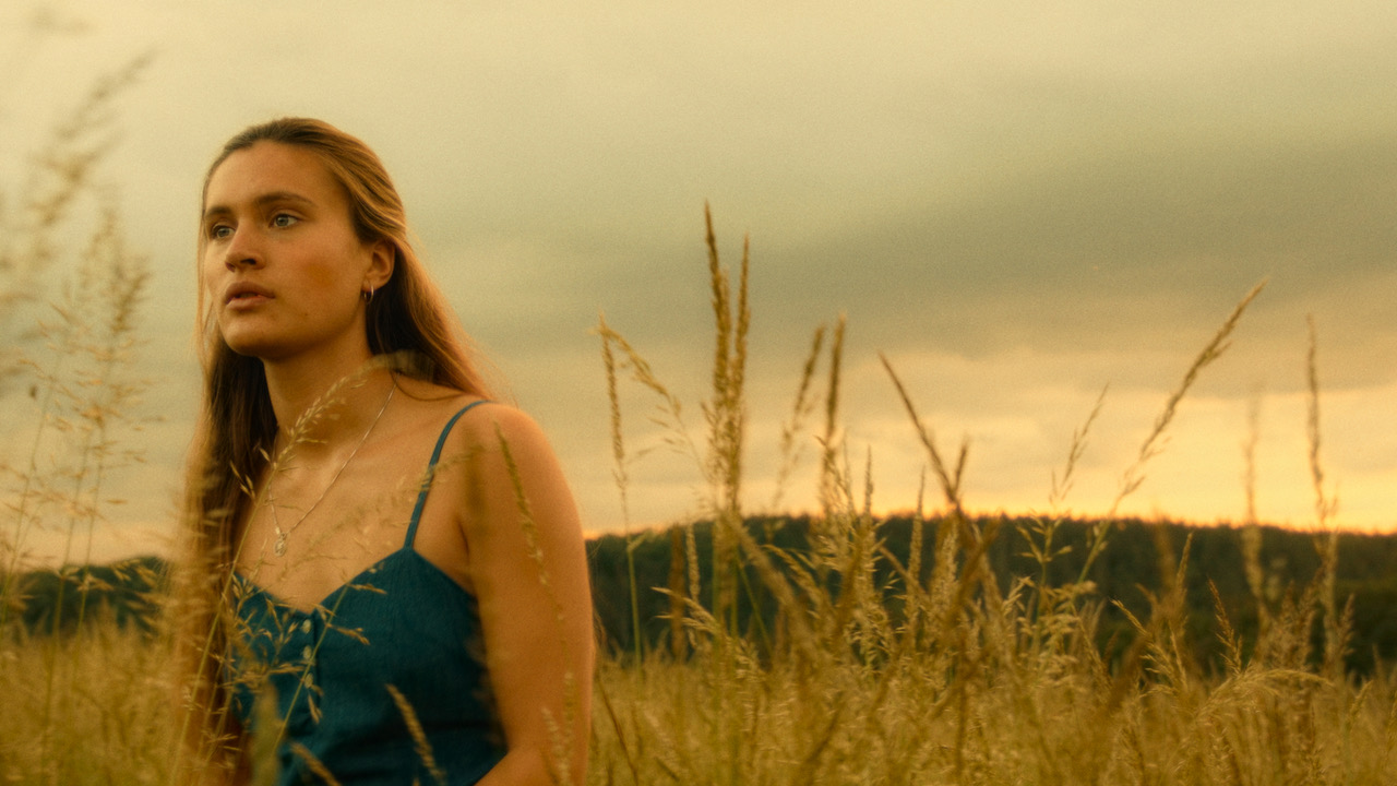 SOBRE LA NOVELA Y SU AUTORA